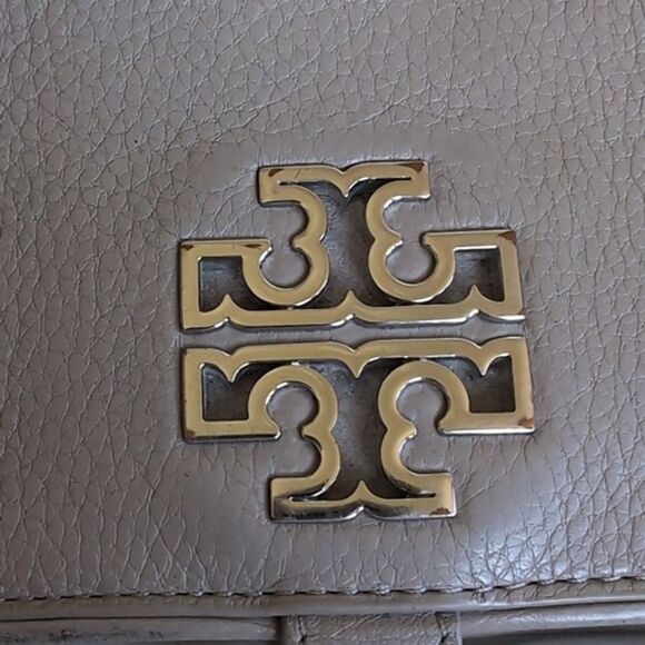 Tory Burch Britten Smartphone Bi-Fold Leather Wallet/Wristlet🩶Gray - Picture 12 of 17